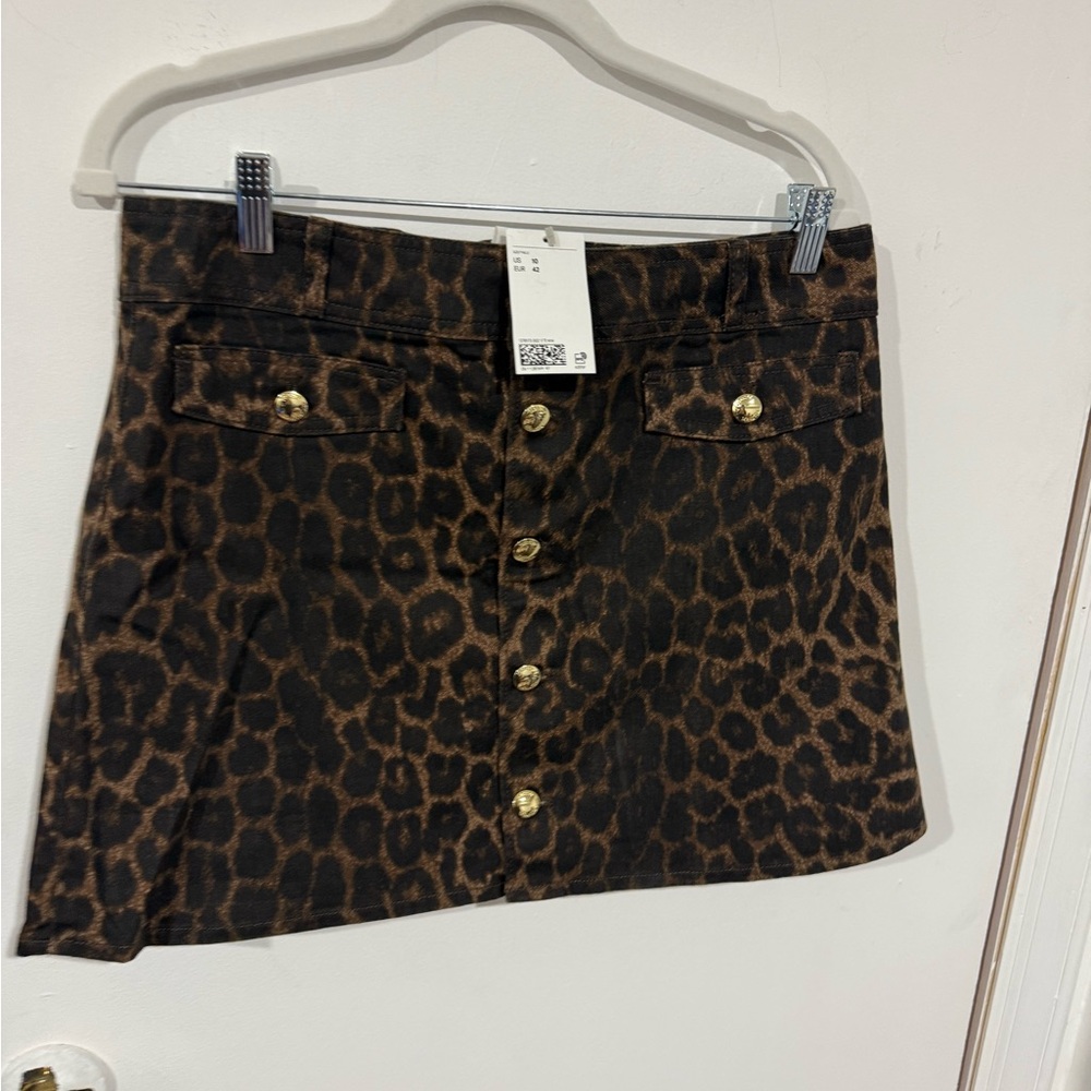 H&M Brown Leopard Print Mini Skirt